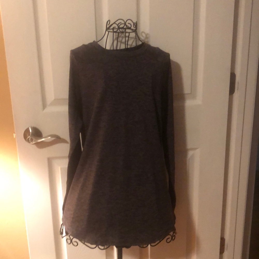 Ladies gray too